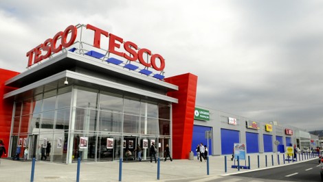 Tesco údajne zvažuje predaj prevádzok v strednej Európe vrátane Slovenska